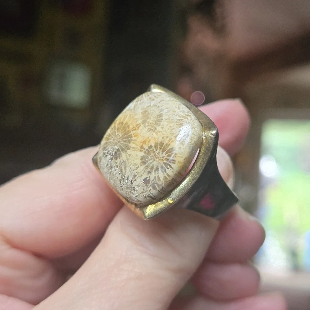 Coral Fossil Stone sterling rhodium & gold Ring sz9 - Picture 4 of 8